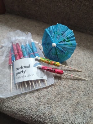 £1.75 • Buy Cocktail Umbrellas