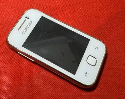 Samsung Galaxy Y GT-S5360 - White   (Unlocked) Smartphone • £18.99