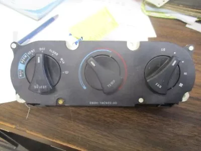 86-89 Taurus A/C Temperature Control 87-89 Mustang • $80