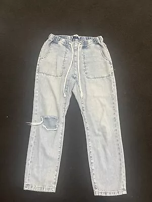 Decjuba Size 8 Jeans • $12