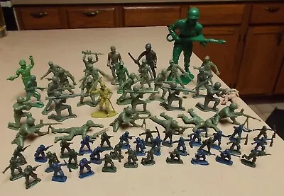 Lot Of Vintage Toy Soldiers Plastic Different Sizes Types • $4.99