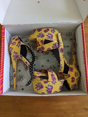 £30 • Buy Iron Fist Scary Prairie Platform Open Toe Heel Size 6