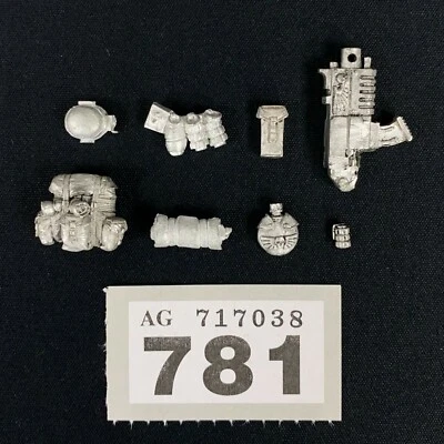 $79.98 • Buy Inquisitor Imperial Guard Webbing Pack 54mm Metal Oop 40k Grenade Bolter Helmet