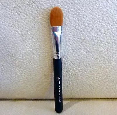 I.d. BARE ESCENTUALS BareMinerals Maximum Coverage Concealer Brush Brand NEW • £12.47