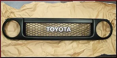 Genuine Toyota Grille 53100-35B00 • $182.58