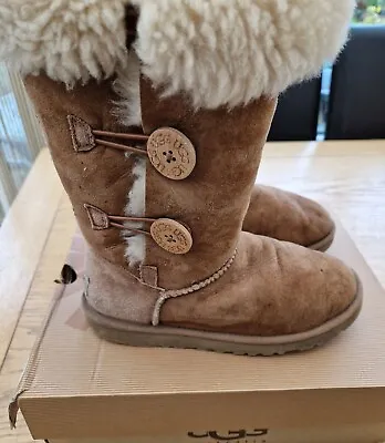 Ugg Genuine Chestnut Brown Bailey Button Triplet Boots Uk 4.5 • £40