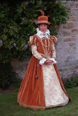 £8.99 • Buy 765009 Lady In Costume Of The English Tudor Period A4 Photo Print