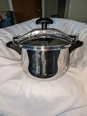 FAGOR Pressure Cooker  919011525 8 Liter Classic Vintage Tested And Clean • $85