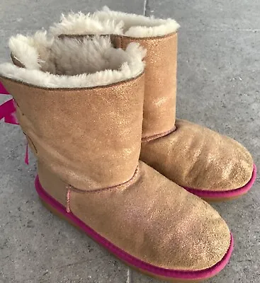 UGG Bailey Bow II Shimmering Pink & Gold Sheepskin Boots Size 4 1106430K • $21.99