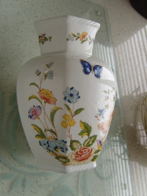 £4.99 • Buy Aynsley Cottage Garden Hexagonal Bud Vase 18cm Tall VGC 