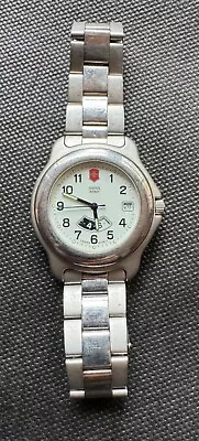 Vintage Victorinox Swiss Army Men Officers Quartz Date Field Watch • $90