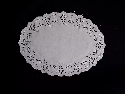 100pc Oval And Round Paper Doilies   • $5.50