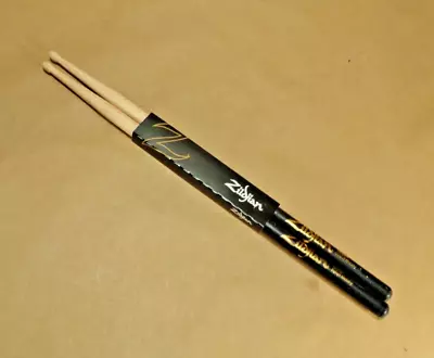 Zildjian Hickory Dip Series Drum Sticks 5A Wood Tip Black Gold Lettering Used • $9.47