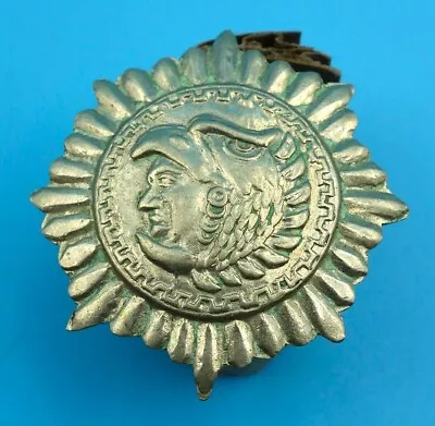 Q83 OBSOLETE Mexican Police Cap Badge. • $9.99