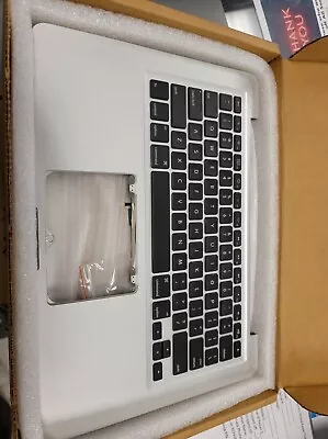 NEW 661-5857 Apple Keyboard With Housing Top Case Backlit MacBook Pro 13  2009 • $69.99