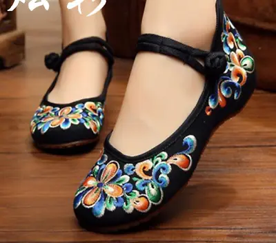Womens Embroidered Ethnic Flowers Slippers Loafer Mary Janes Shoes Canvas Flats • $16.99