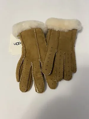 NWT UGG Women’s Gloves Large Pierced Perforated Shearling￼ • $99