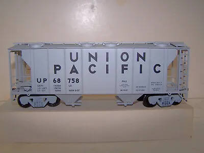 O Scale 2-rail Weaver (?)2-bay Covered Hopper Union Pacific Up 68758 • $30