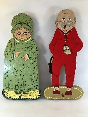 Pat's Country Crafts Santa & Mrs. Claus In Pajamas Wooden Wall Hangings • $15.99