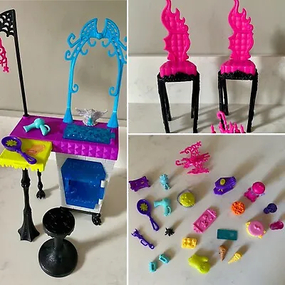 Monster High Family Vampire Kitchen 22+ Lot Furniture Sink Chair Toy Accessories • $34.99