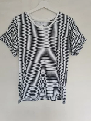 $23.65 • Buy John Lewis Slub T Shirt Size 8 Black White Striped Drop Sleeve Cotton RRP£19