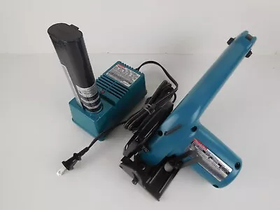 MAKITA 9.6V CORDLESS 3-3/8  CIRCULAR SAW 5090D W/ Charger And Battery • $58.90