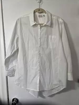 HABITAT Women's Medium Button Down Shirt WHITE Minimalist • $17.58