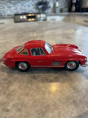 Franklin Mint 1/24 Diecast Replica. 1954 Mercedes Benz SL 300 • $80