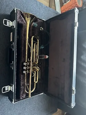 Yamaha YTR  2335 Trumpet  & Mouthpiece + Case  Ref 246 • £360