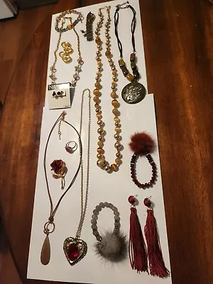 Lot-15 Vintage Jewelry Items NAPIER MONET CERRITO AVON Earrings Necklaces Brooch • $39.99