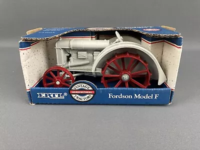 £32.69 • Buy ERTL Fordson Model F 1/16 Diecast Tractor Gray Vintage Series #672 NIB