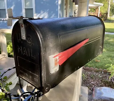 Vintage Steel City Rural Rustic Farm Post Road Mailbox USA Black With Red Flag • $45