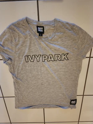 $3 • Buy Ivy Park Ladies Fitted Tshirt Grey Size L