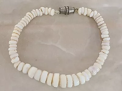 Vtg Hawaiian White Puka Shell Surfer Beach Braclet 7  B2 • $19.95