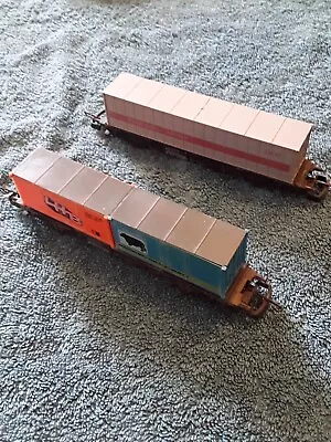 Lima HO Container Wagons With Containers. • £5