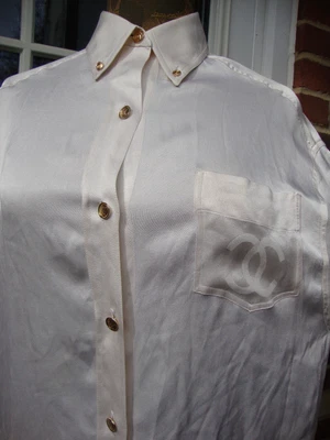 £149 • Buy Vintage Chanel CC Logo Pocket Handbag Buttons Ivory Silk Blouse 38