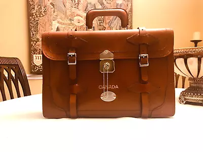 CANADIAN  ARMY  Colonel   Heavy-Duty Leather Briefcase / Satchel / Attache • $325