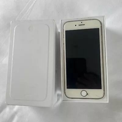 IPhone 6s 64GB Gold Spares Only Broken O2 Not Switching On Cracked Screen • £10