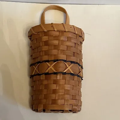 Vintage Basket Flat Back Wall Hanging Basket With Handle Woven Unbranded • $4.99