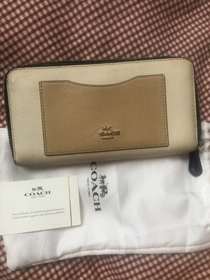 £10 • Buy Coach Leather 2 Toned Zip Wallet