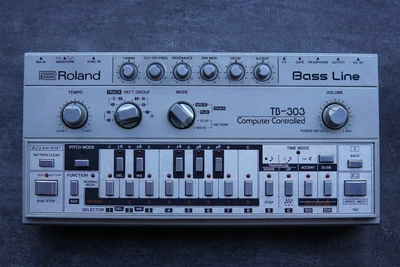 $3299.99 • Buy Roland TB-303 Used Synthesizer Bass Line
