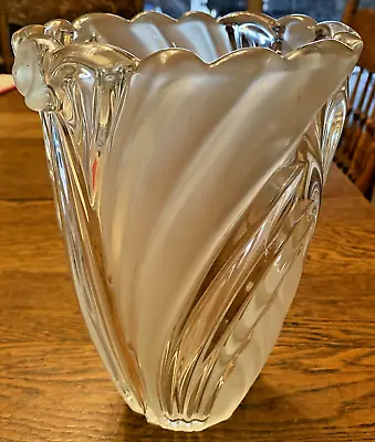 Mikasa Floral Crystal Vase 9.5” Tall 6.75  Wide Crystal Clear Frosted Leaves • $30