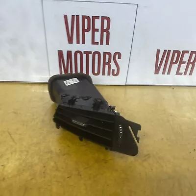 Vauxhall Astra J Air Vent Dashboard Black Drivers Offside Centre 13300570 R27 • $9.95