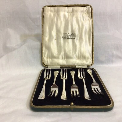 £125 • Buy 1927 Solid Silver Set Six Pastry / Cake Forks By John Sanderson & Son Ltd.