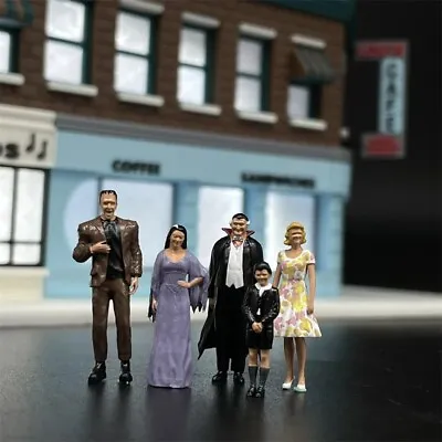 1/64 Scale Model Munsters Family 5 Figures Dioramas Miniature Resin Doll Collect • $32.50