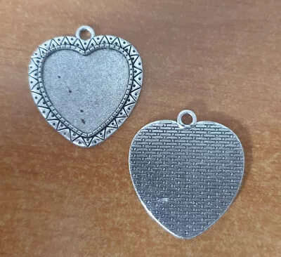 £7.99 • Buy NEW HEART ANTIQUE SILVER  CAMEO CABOCHON PENDANT SETTING TRAY 25mm X 23mm C19