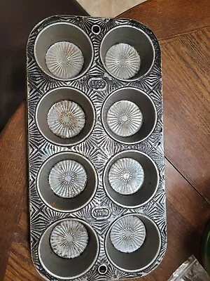 Vintage Ecko Ovenex Starburst Metal 8-Muffin Tin 4-80-8 Muffin Baking Pan USA • $15