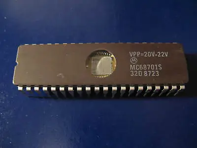 Motorola MC68701S DIP 40 Pin IC Microcomputer MPU With Eprom - Used Socket Pull • $12.56
