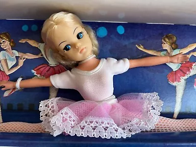 Vintage Pedigree Active Sindy Poseable Blonde Ballerina Doll Original Box 44663 • $315