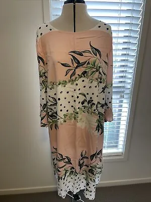$20 • Buy W Lane Spot Flutter Dress Size 18